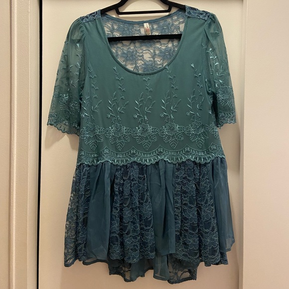 Free People Lace Top Size M - Picture 1 of 3